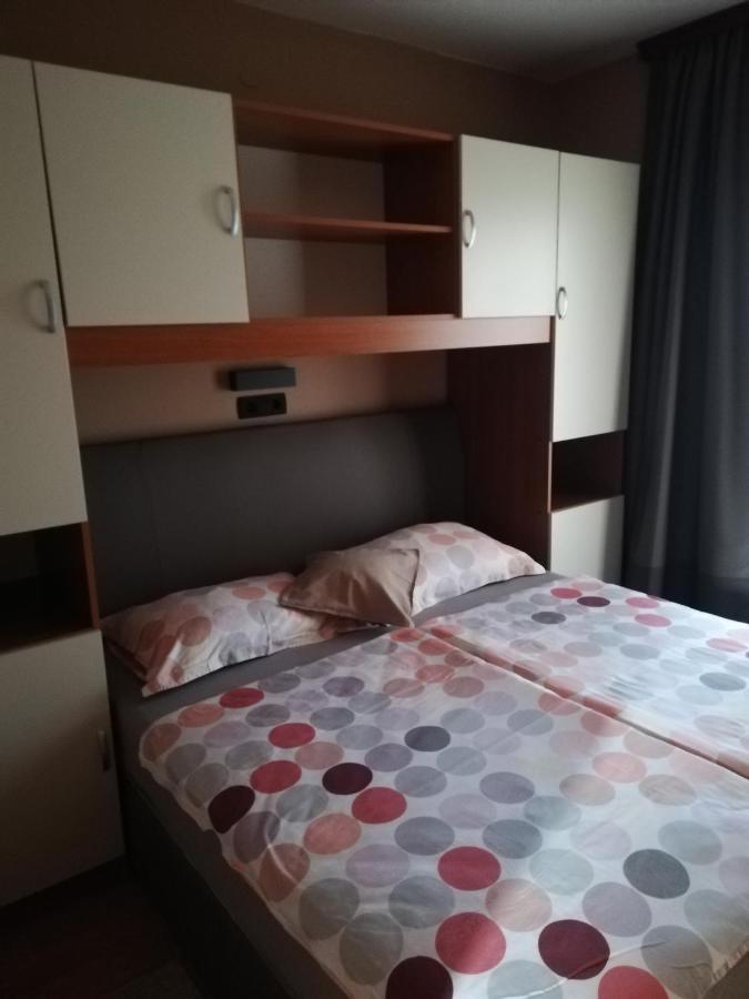 Apartmani Danijela Tomicic Lopar Exterior foto