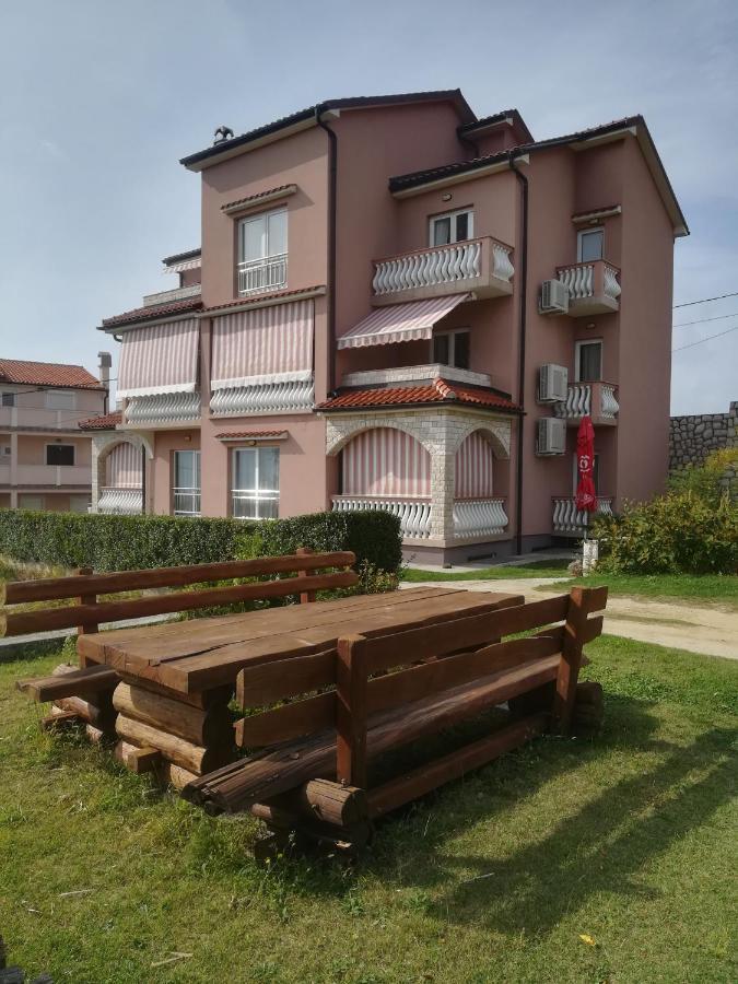 Apartmani Danijela Tomicic Lopar Exterior foto